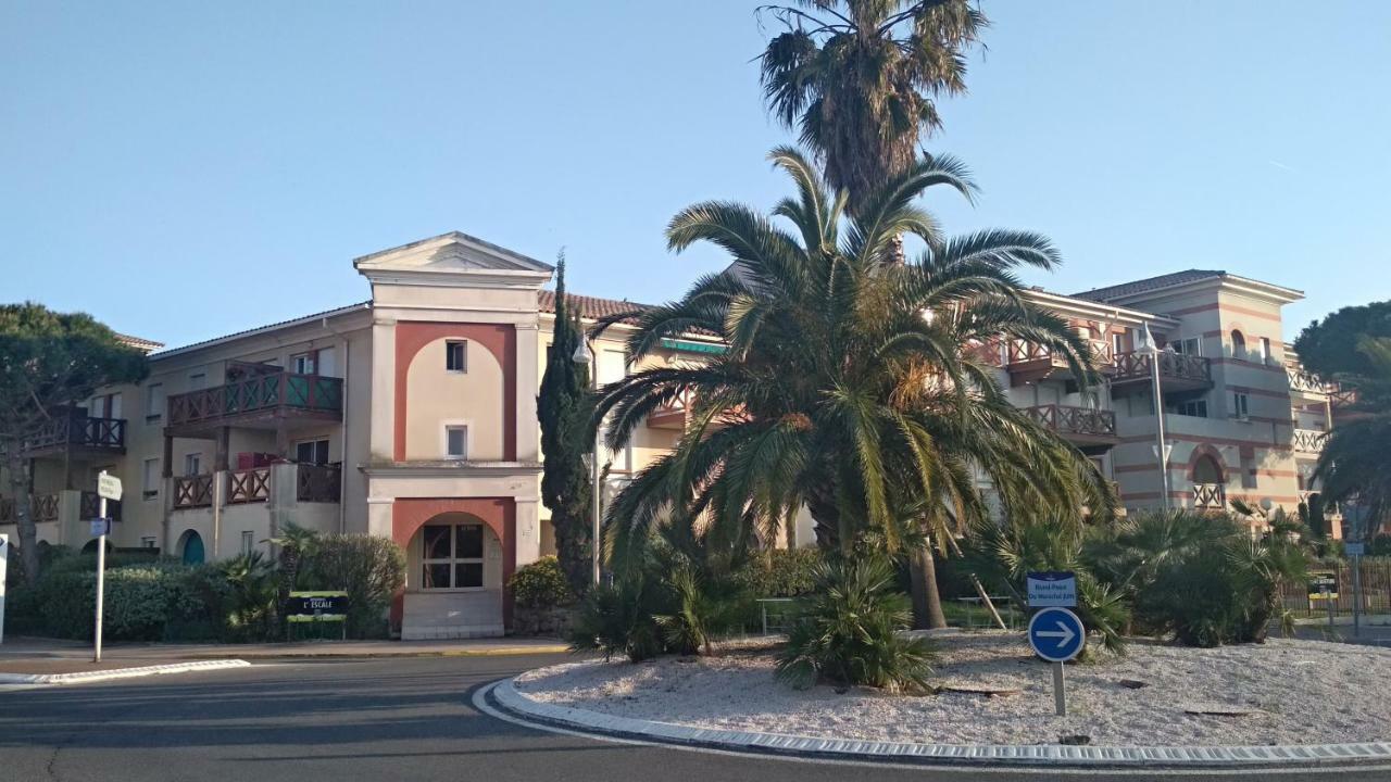 Au Coeur De Port Frejus - T2 30 M² - Tout A Pied Buitenkant foto